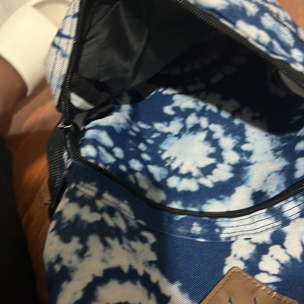 Blue whit backpack - Picture 5 of 7